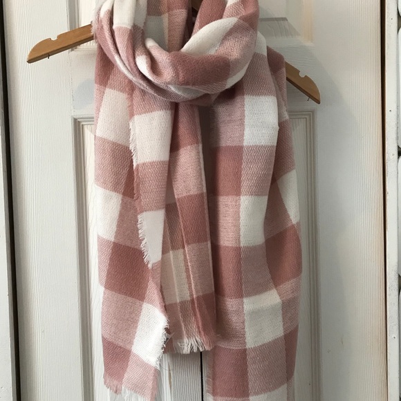 Accessories - 💕 New Scarf